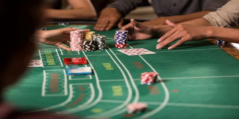 Chia sẻ các mẹo để biết baccarat là gì một cách dễ dàng từ cao thủ